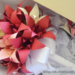 buquê de lírio de origami vermelho, rosa claro e bege