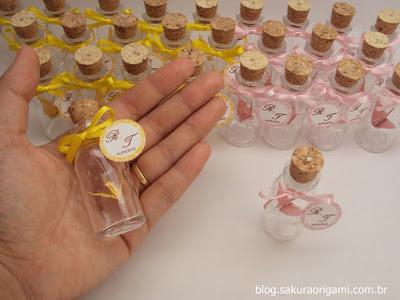  lembrancinhas de casamento vidrinho com um tsuru dentro - sakura origami atelie