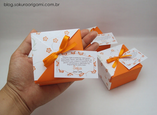Lembrancinhas - caixinha de origami para bombom